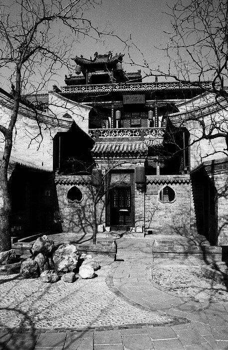 山西灵石王家大院<br />
Canon EOS50E<br />
Canon EF28-105/3.5-4.5 II USM<br />
Kodak 100负片