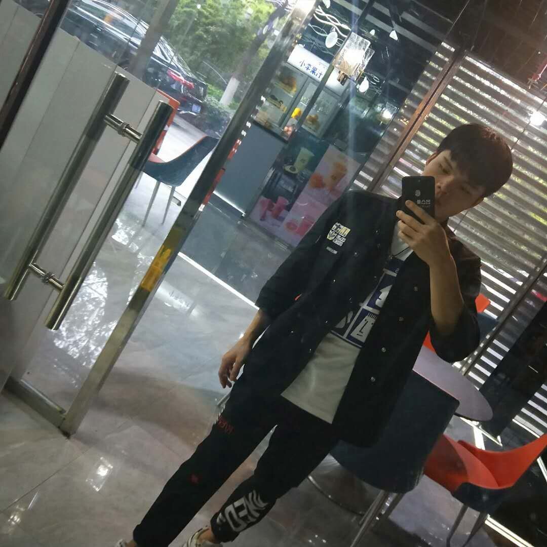 小哥