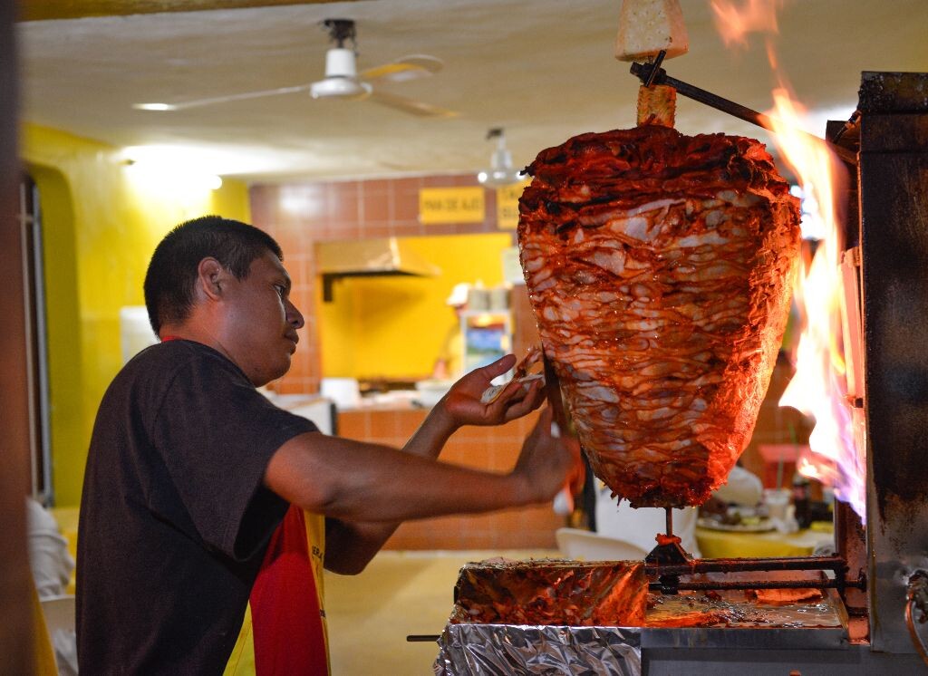 墨西哥的常见食物，烤猪肉       <br />
