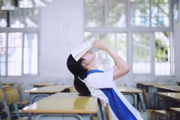 001