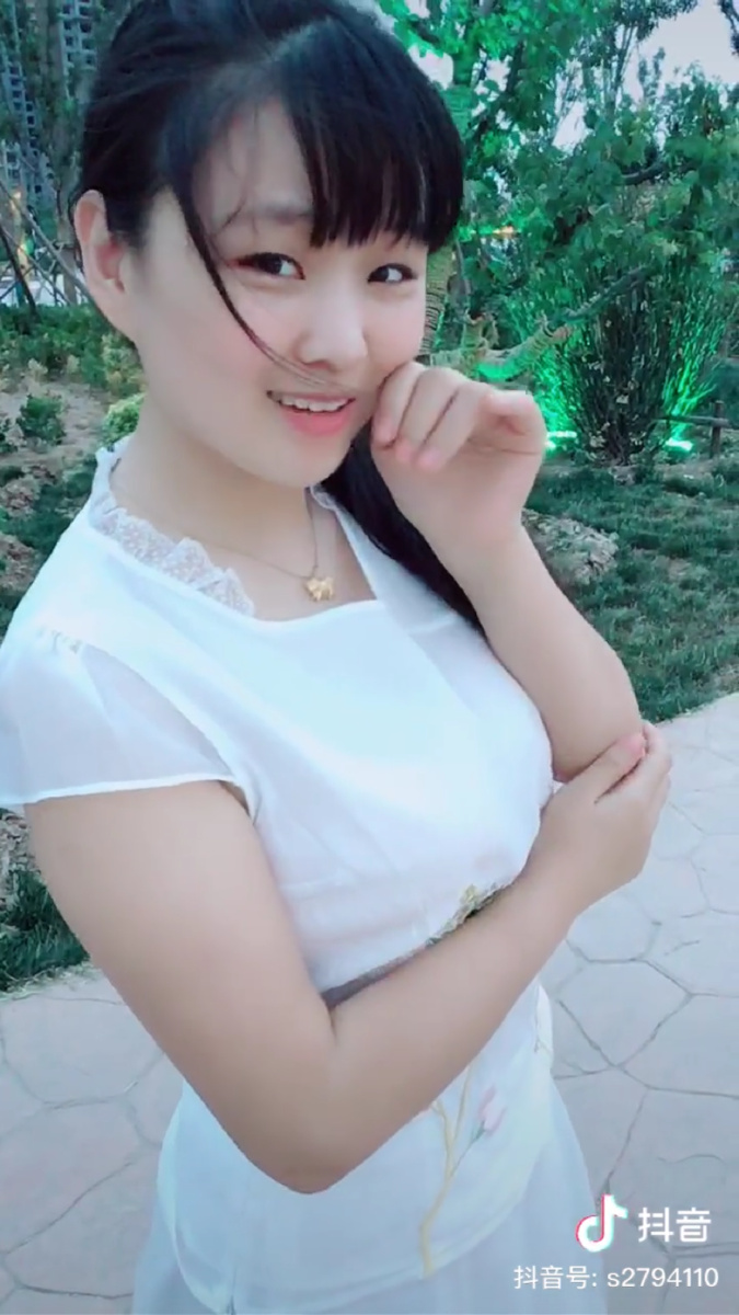 萌宝万人迷手势舞主播萌宝晴卡点视频抖音s2794110