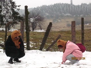 200365