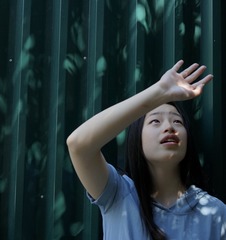001