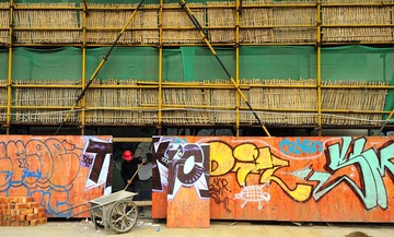 worker_TOM6510.jpg