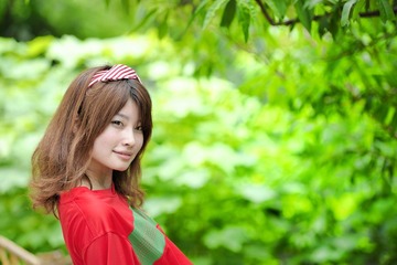 模特 Mona
