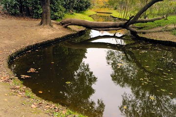 小河
