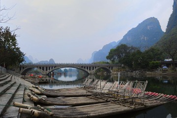 遇龙河竹筏漂流