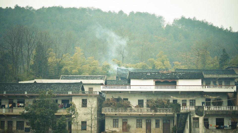 七爷家的炊烟<br />
