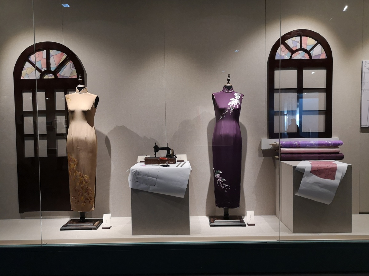 大连博物馆展品旗袍缝纫机旗袍美人图片