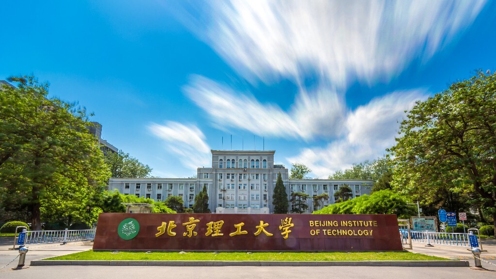 越快毕业了就越想拍拍熟悉的学校场景