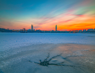 浑河东塔桥火烧云