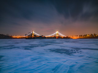 冰雪浑河东塔桥