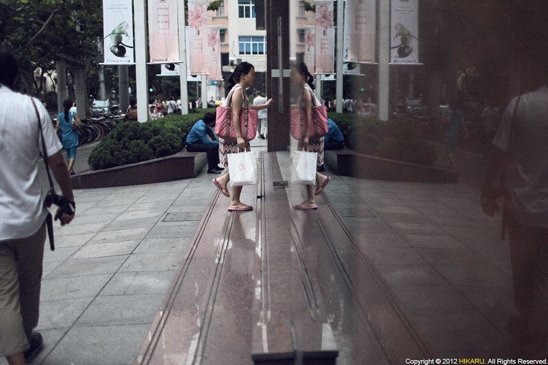 Street Photography<br />
Parkson, Shanxi Rd, Shanghai, China, August 11, 2012
