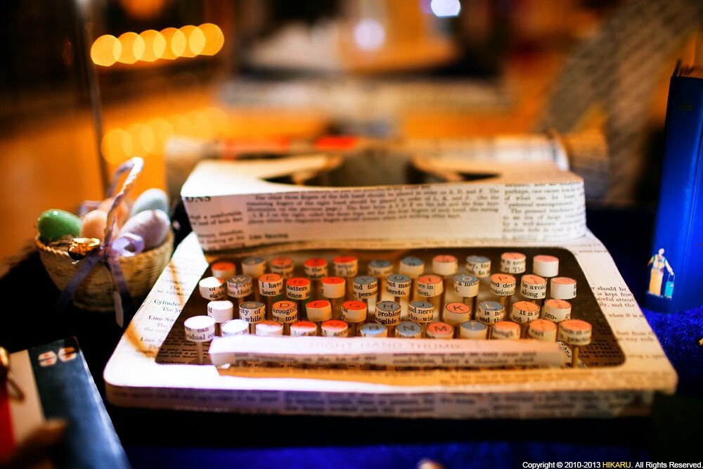 Paper typewriter<br />
Paper typewriter, IFC, Lujiazui, Shanghai, China, May 5, 2013