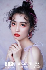1870235