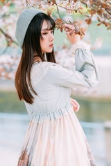 001