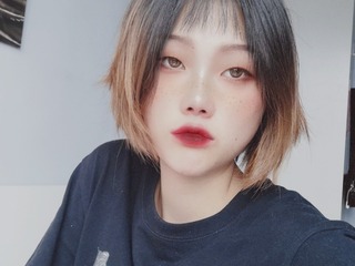 796823