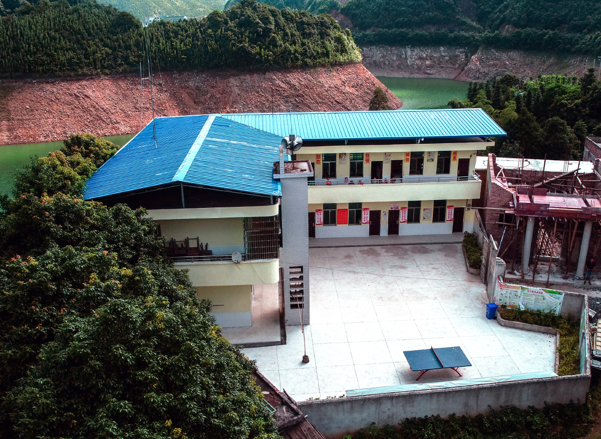 祁阳县八宝镇内下小学全景