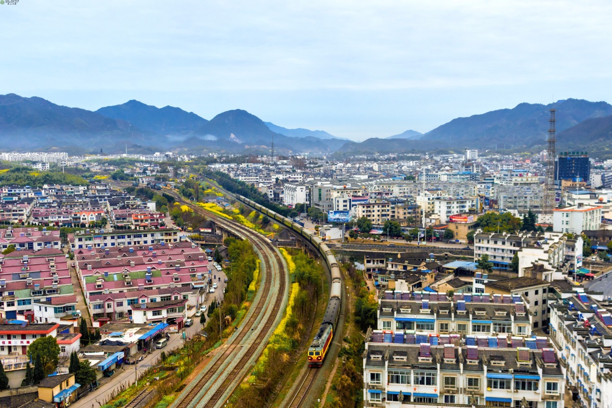 k1109次接近绩溪县站