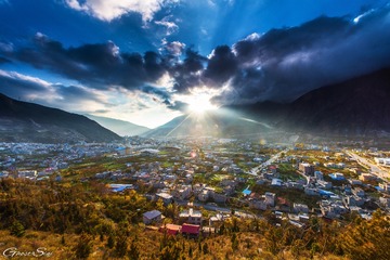 阳光普照