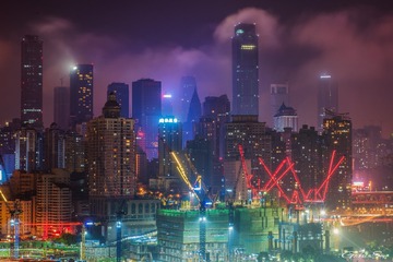 山城，夜深