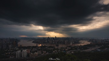 《一束光》