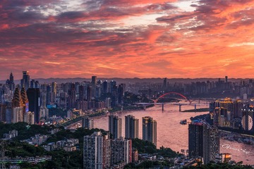 《云红了》