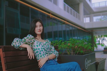 C8DC2704-D813-406F-A315-E25B4ECA9BDD/L0/001