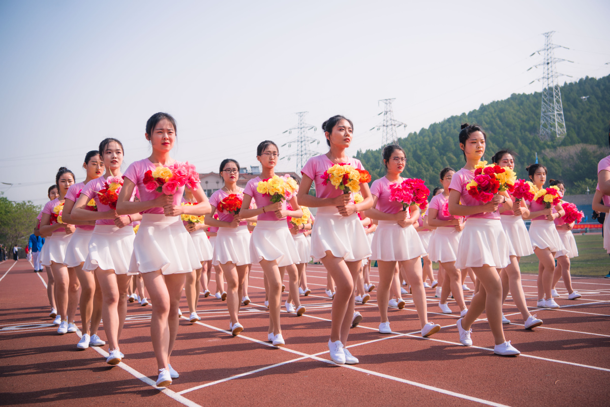 山东财经大学运动会每年都是美女如云精彩纷呈欢迎报考山东财经大学