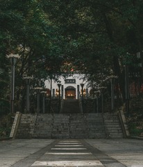 516822