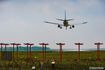 424810
