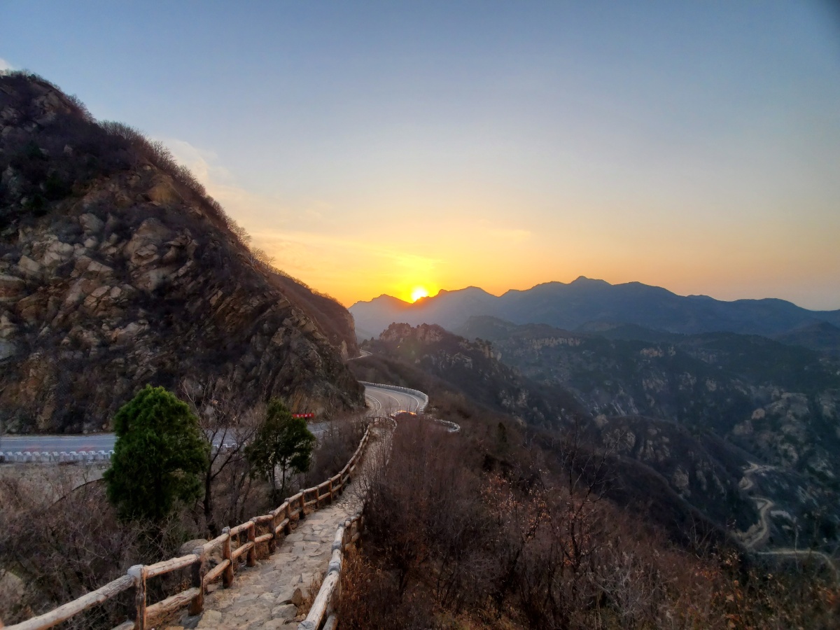 北京密云望京台看日落