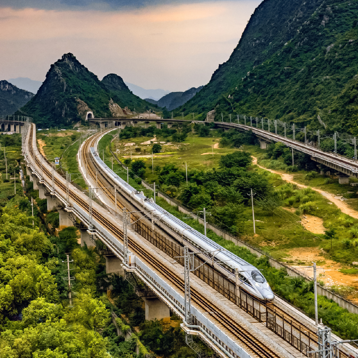 桂林高铁