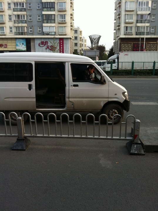 黑车司机 br /> 上海地铁口黑车司机