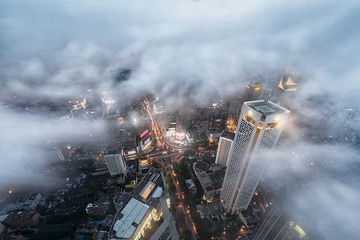 雨中金陵