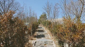 648072