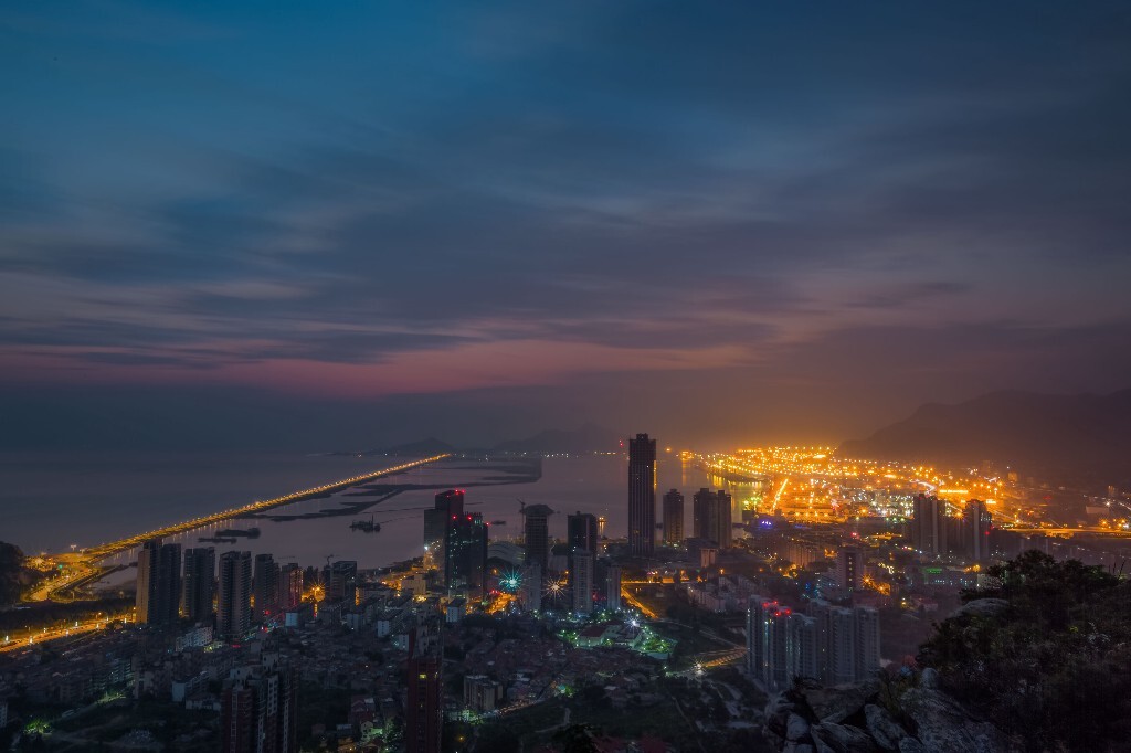 黎明破晓