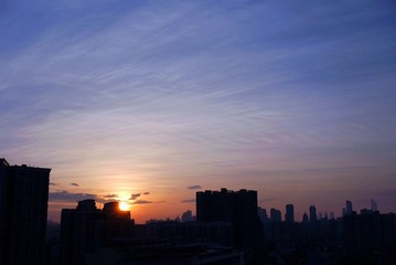 日出东方红