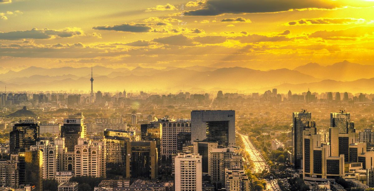 在这被阳光洒满的城市里