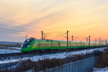 685370