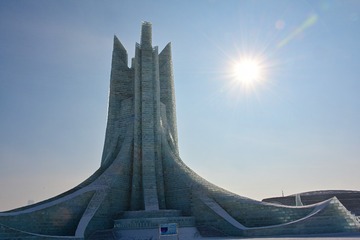 722830