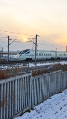 689741