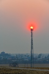 742736
