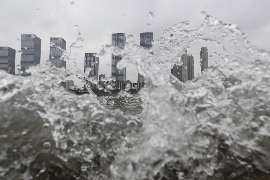 水 4月7日,长沙湘江边,连日的阴雨带来湘江水位上涨。