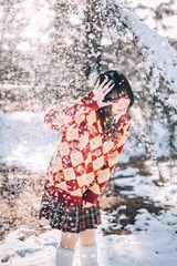 001