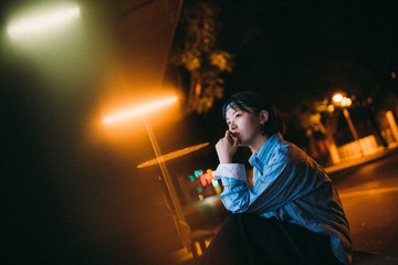 001