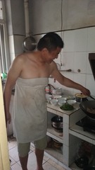13717