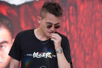 826754