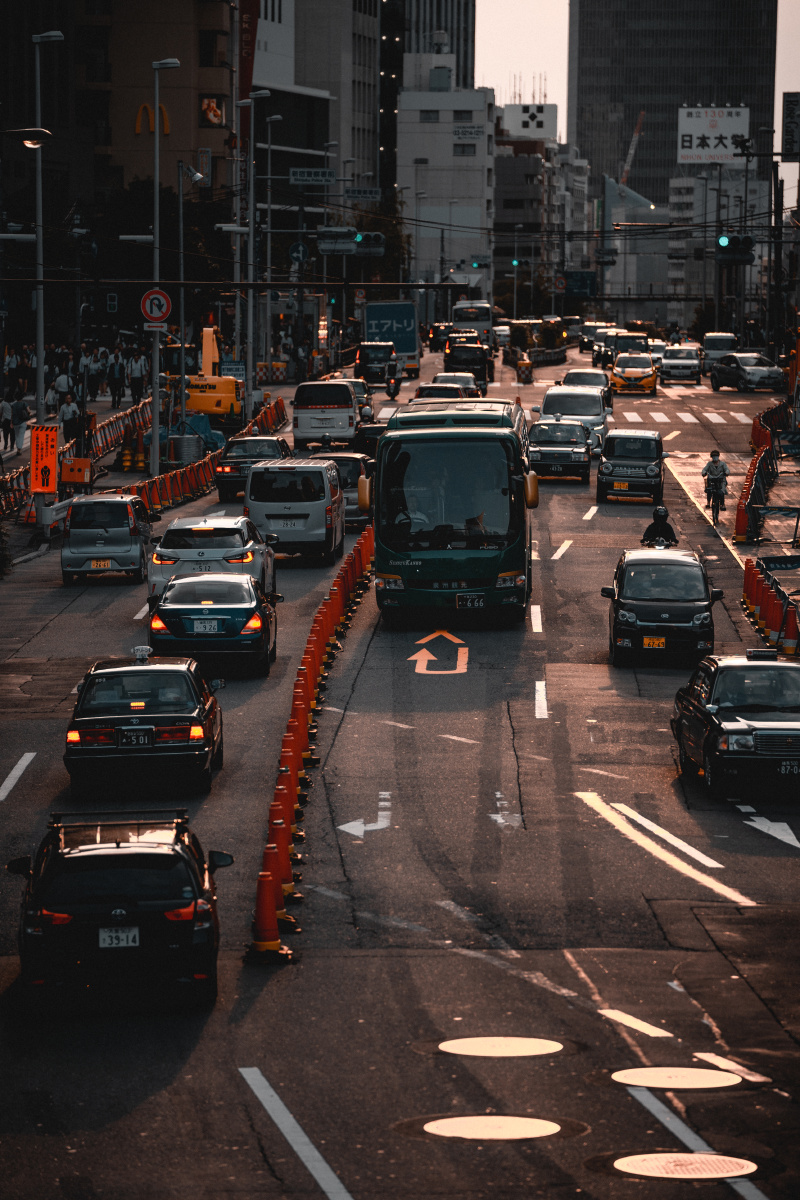 傍晚的日本新宿街头