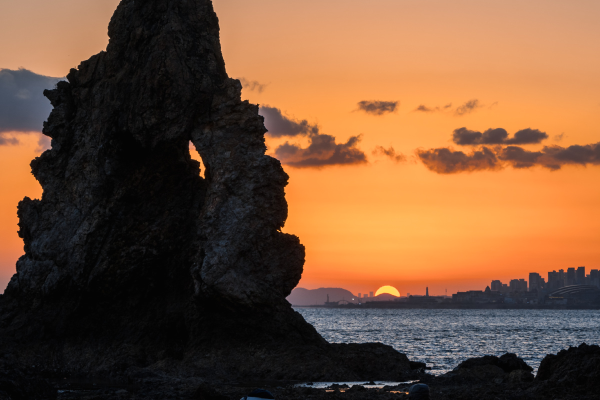 青岛石老人沙滩